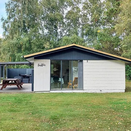 6 Person In Laeso-by Traum Ferienhaus *
